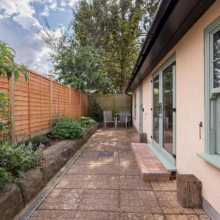 Pass The Keys Charming Garden Cottage With Parking Bath Exterior foto
